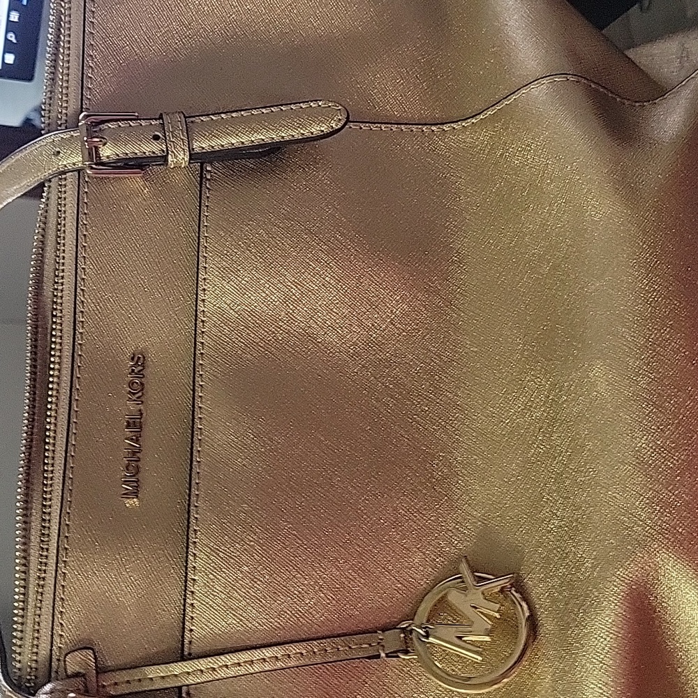 Michael Kors Metallic Gold Tote Bag - Picture 7 of 12
